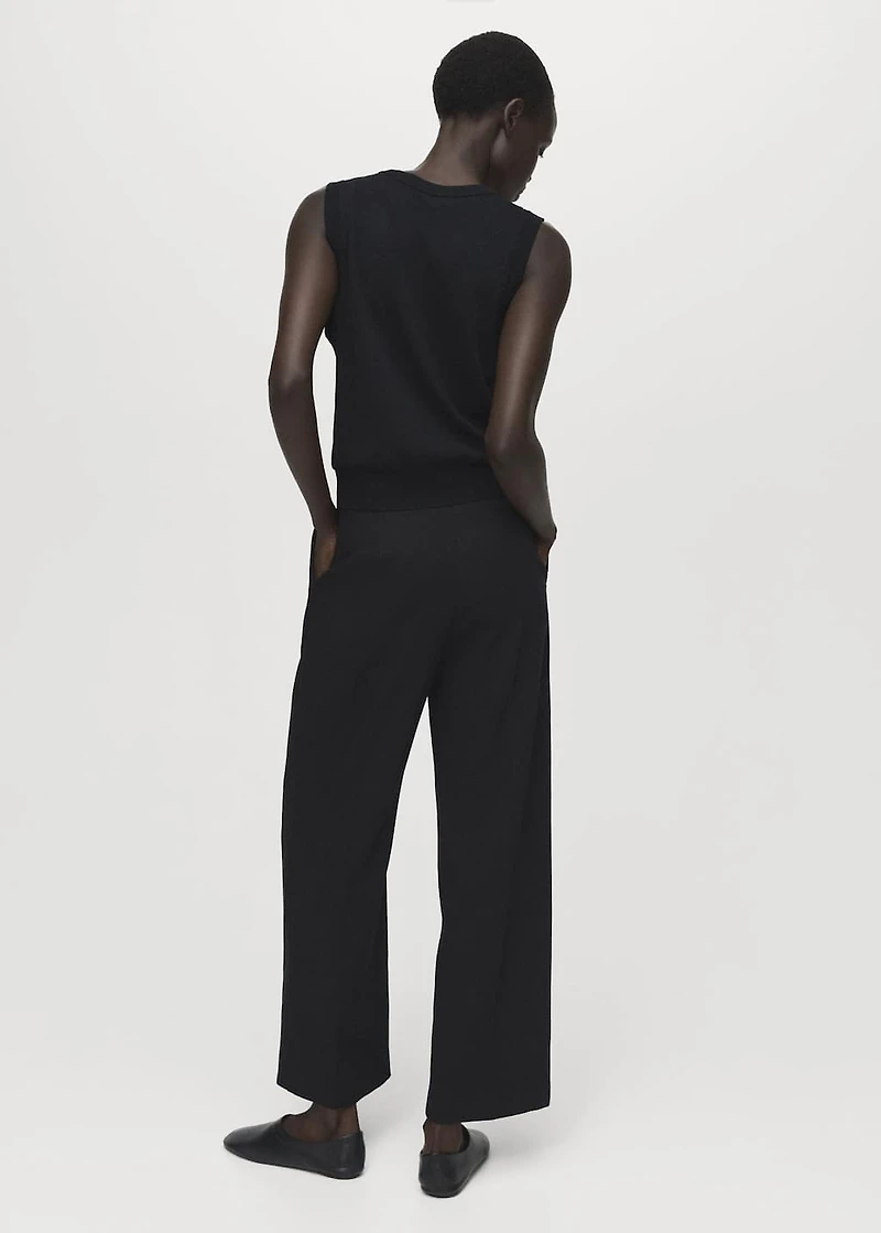 Straight-fit pleated pants