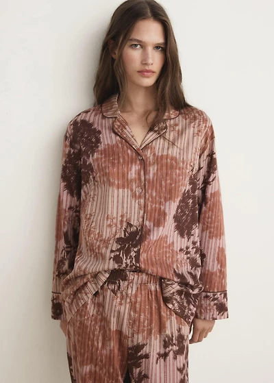 Pajama shirt with blurred print