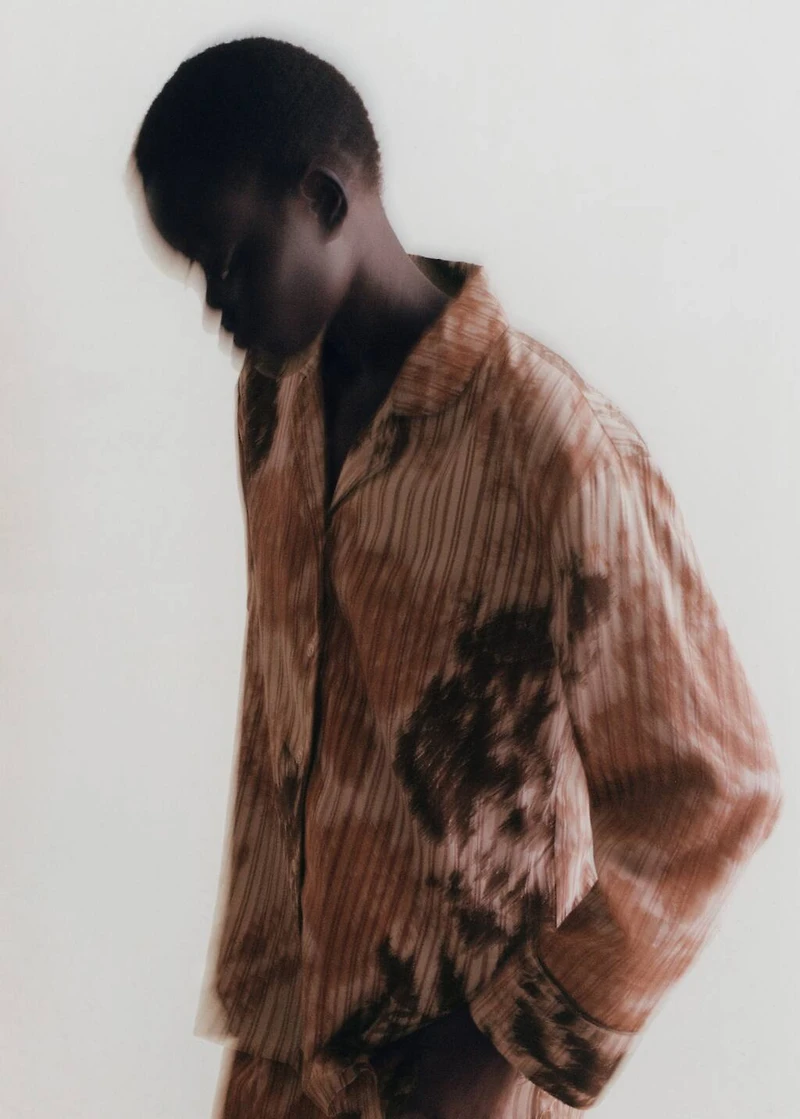 Pajama shirt with blurred print