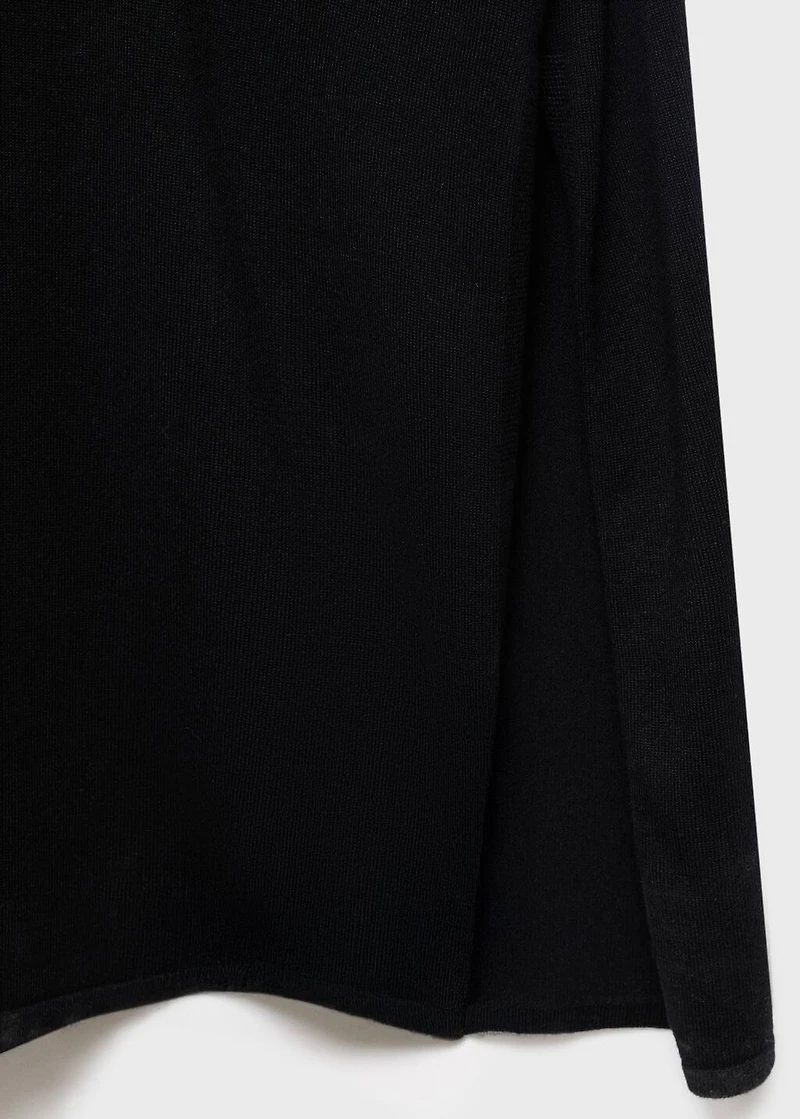 Asymmetrical dress with cut-out