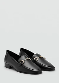 Buckle leather moccasins
