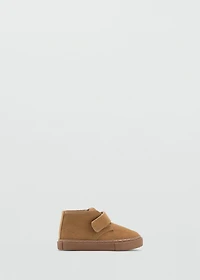 Velcro leather shoes
