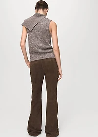 Vest with mottled wrap collar