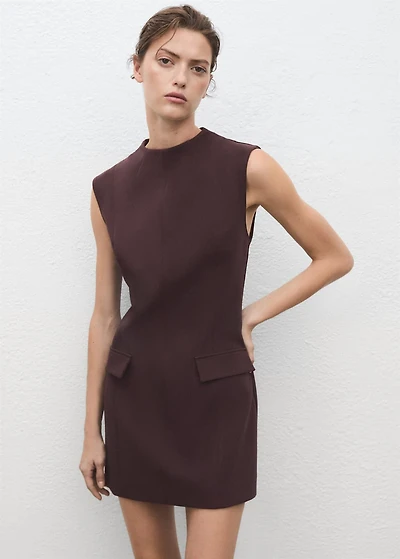 Short dress with patch pockets