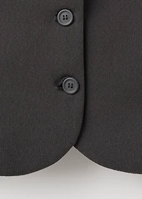 Tailored cropped suit blazer