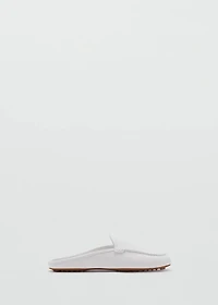 Leather flat shoes