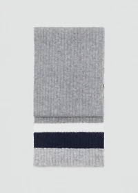 Striped knit scarf