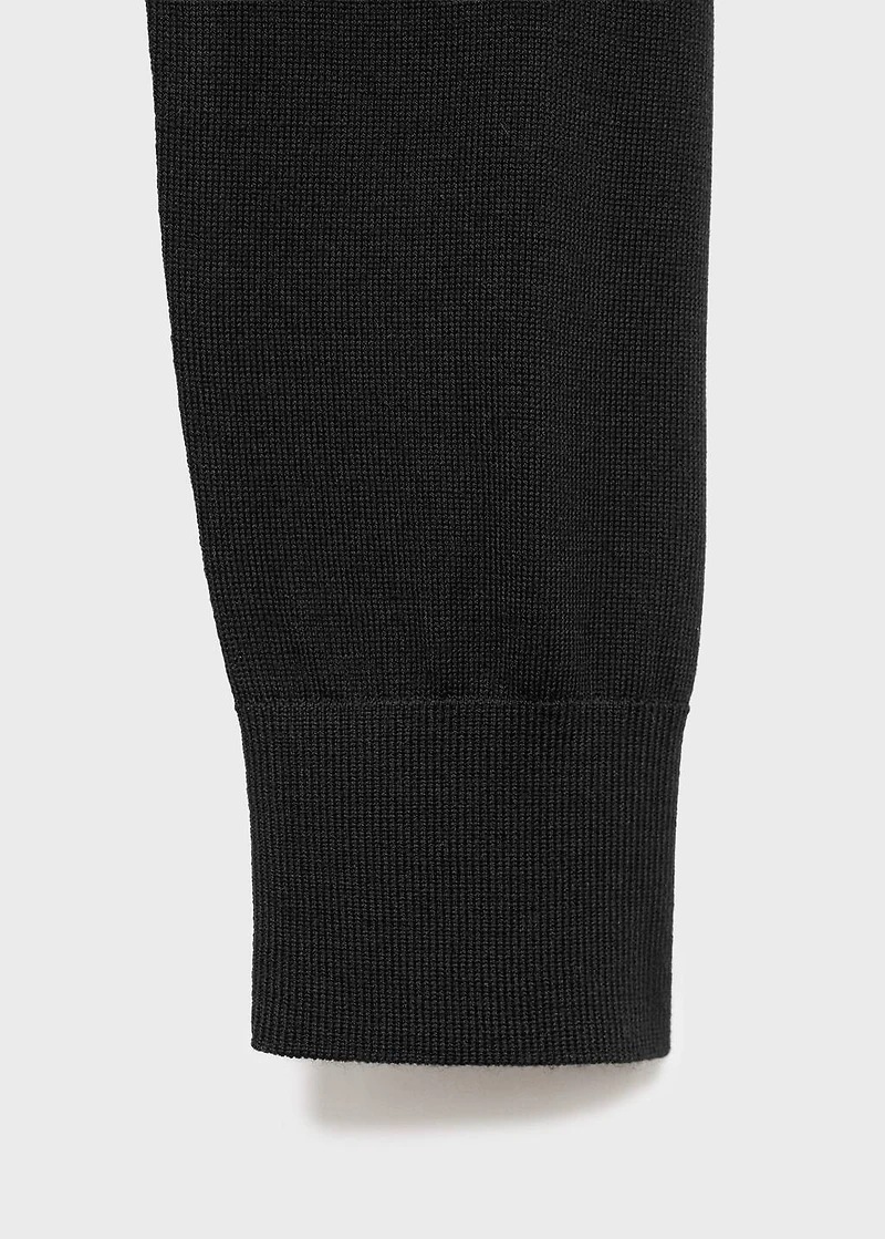 100% wool V-neck cardigan