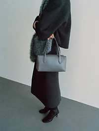 Quilted leather shoulder bag