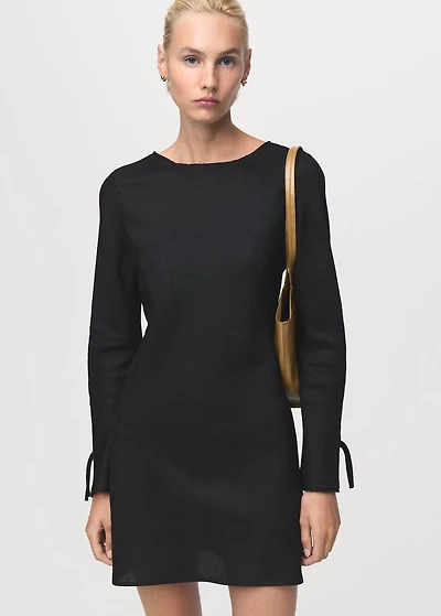 Linen dress with back opening