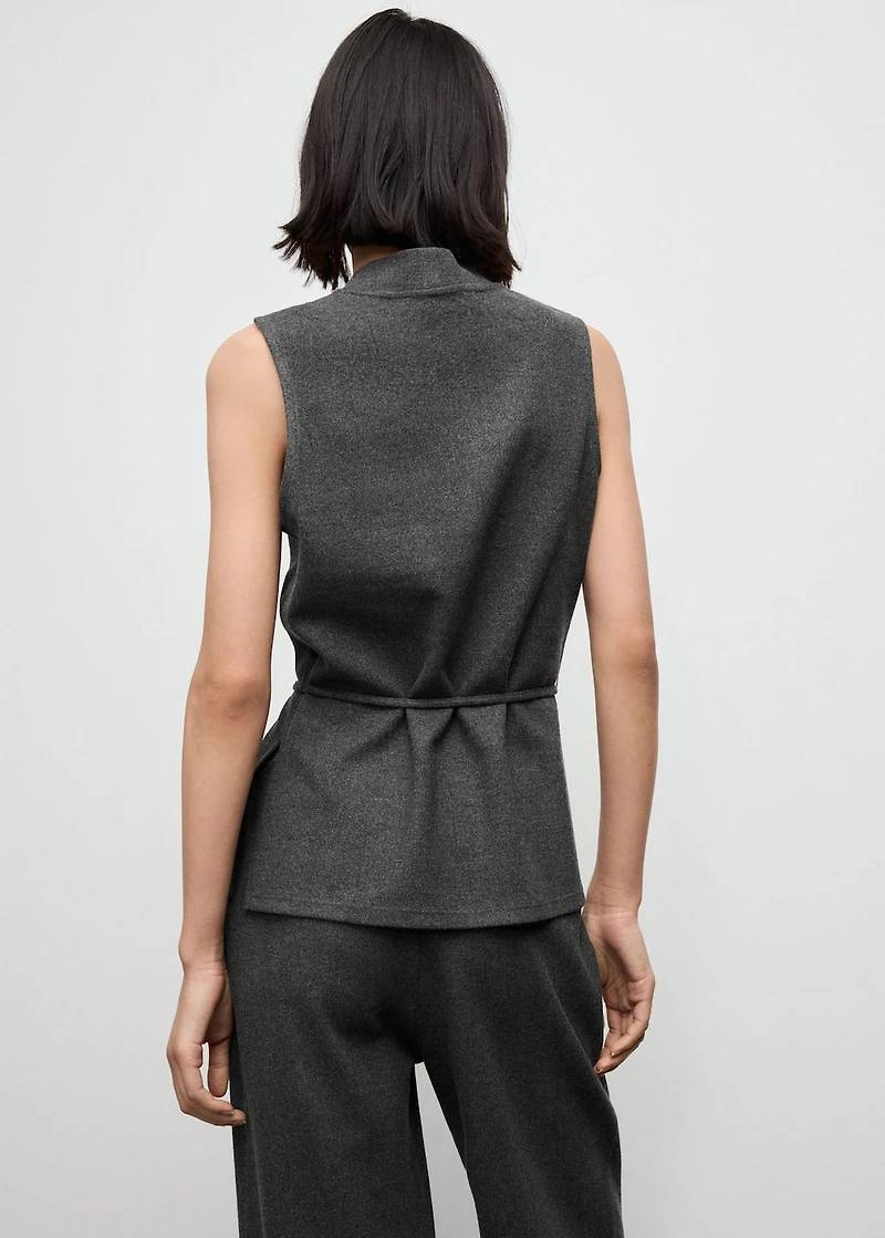 Straight-fit pants with elastic waist