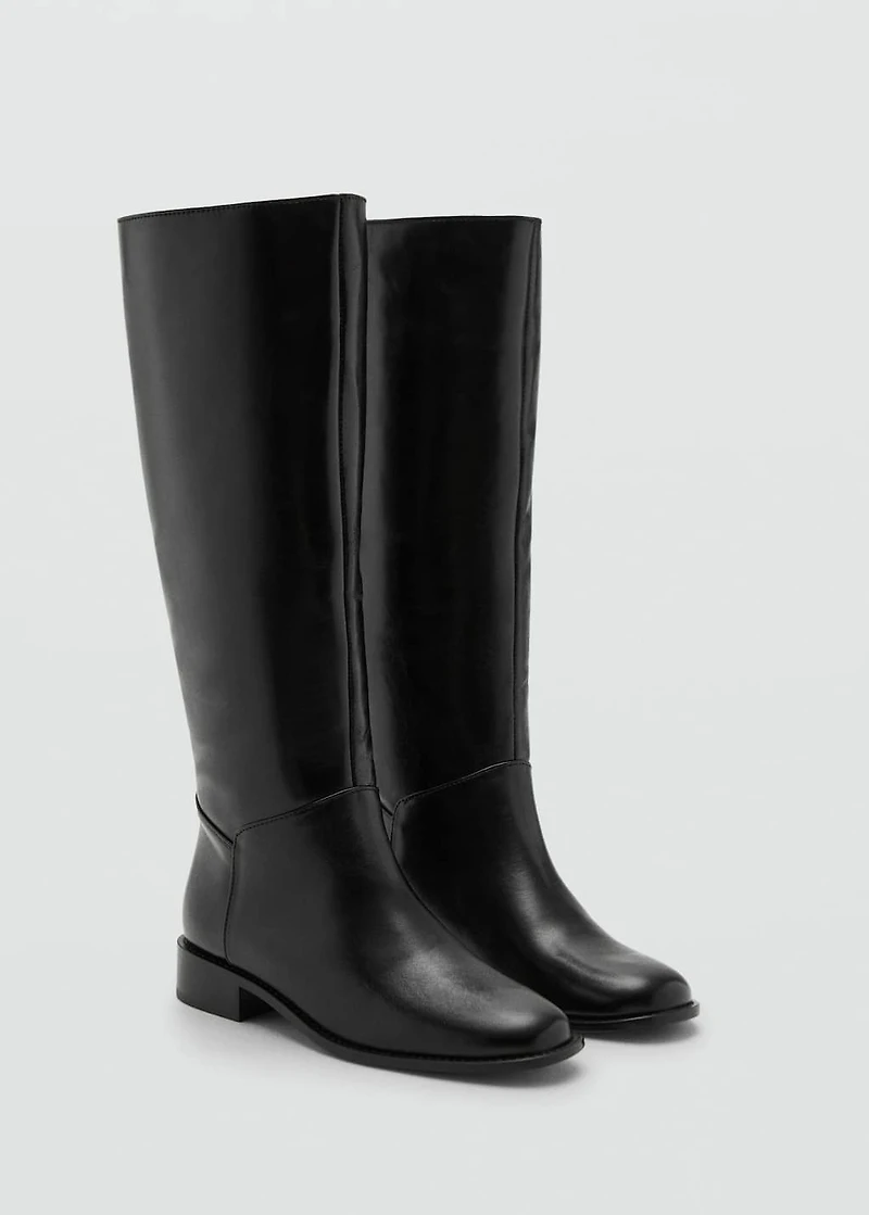 Knee-high leather boots