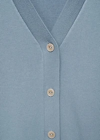 Fine-knit shoulder-padded vest