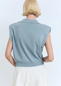 Fine-knit shoulder-padded vest