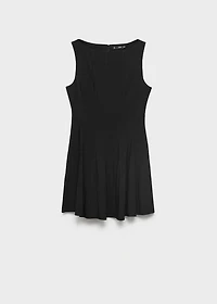 Boat-neck dress with pleats