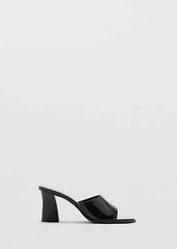Patent leather effect heeled sandal