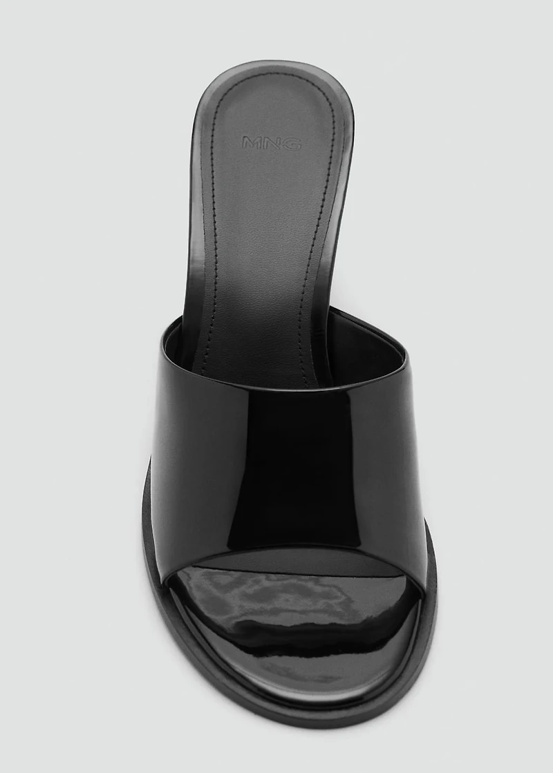 Patent leather effect heeled sandal