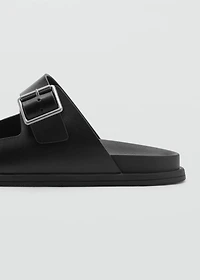 Buckles leather sandal