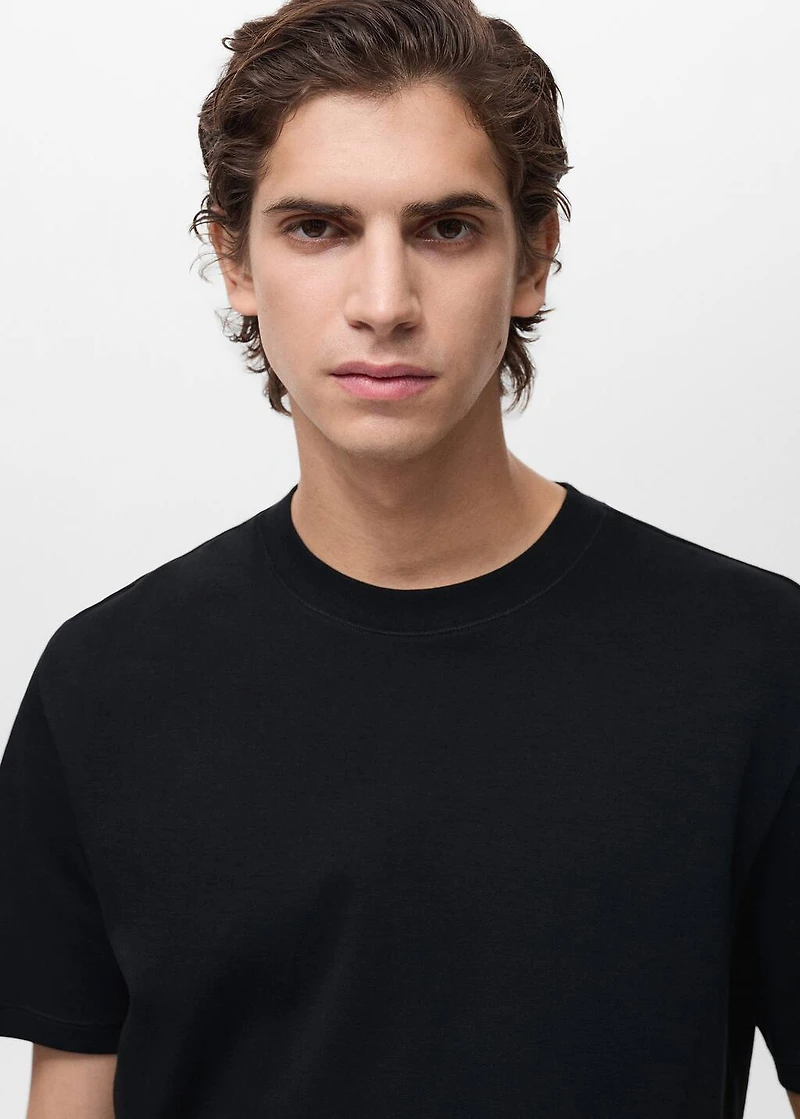 Medium-weight regular-fit t-shirt