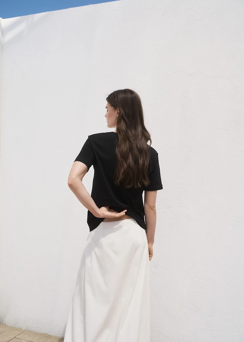 V-neck cotton T-shirt