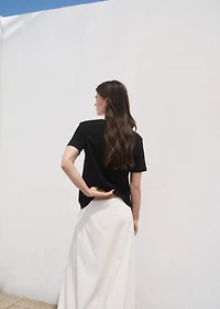 V-neck cotton T-shirt