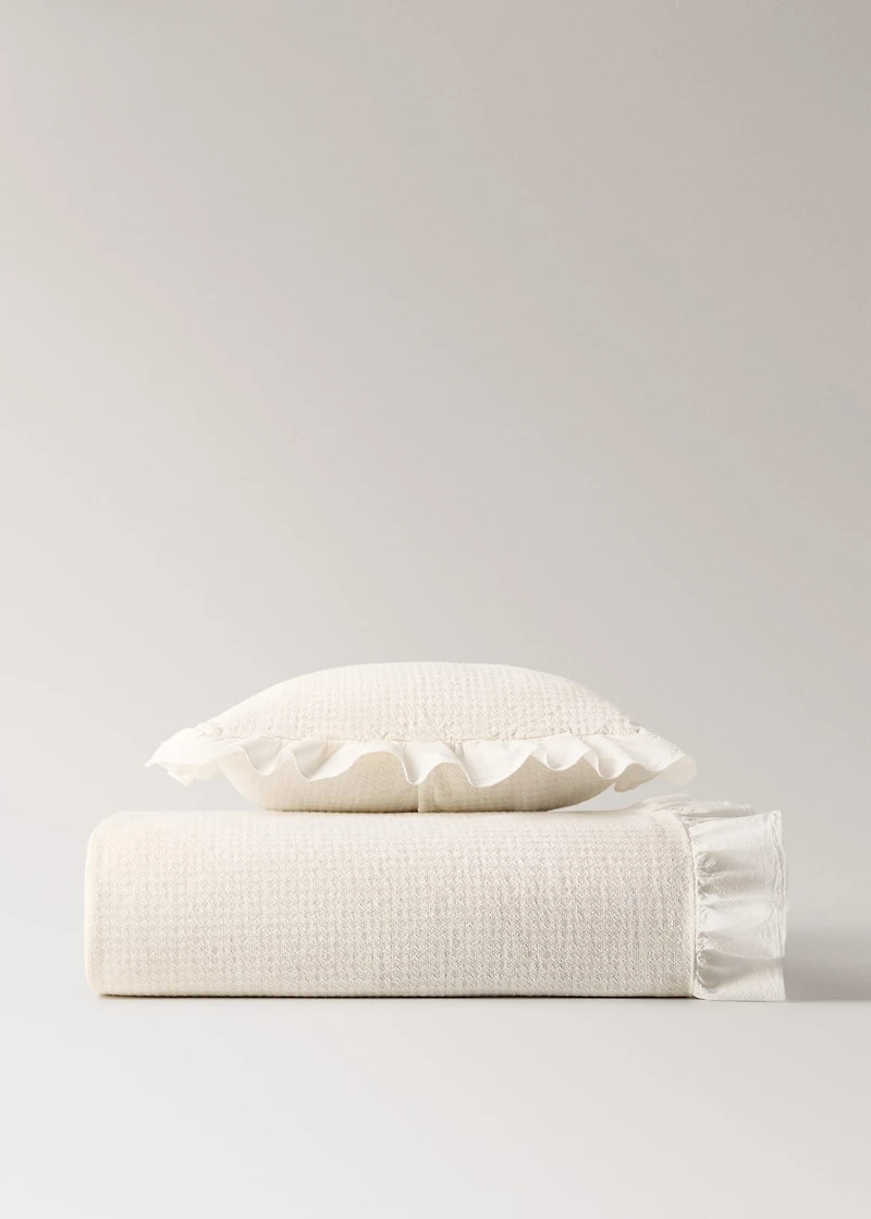 Jacquard cotton bedspread with ruffle for mini cot