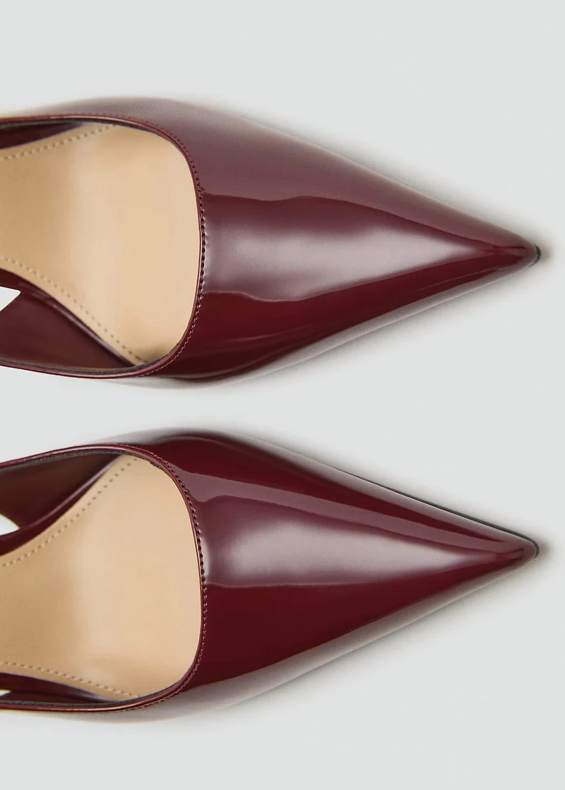 Patent heeled shoes