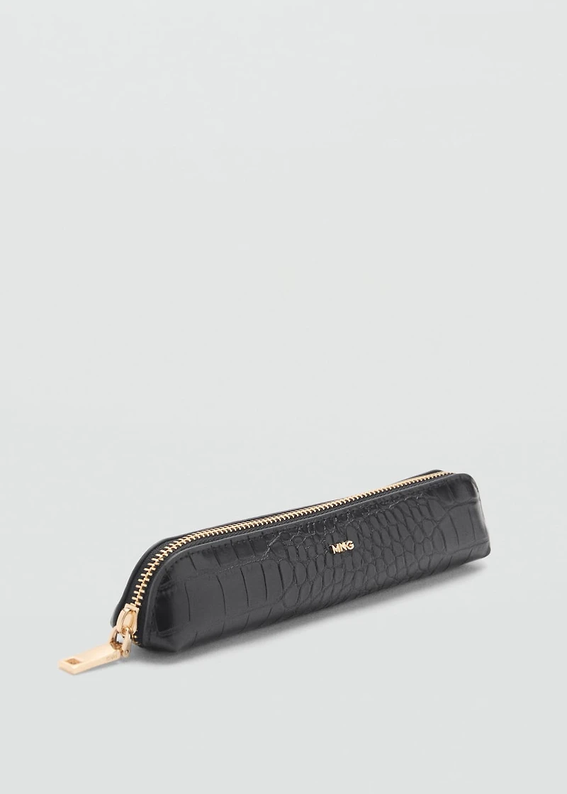 Fine-design croco case