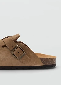 Leather clogs with buckle