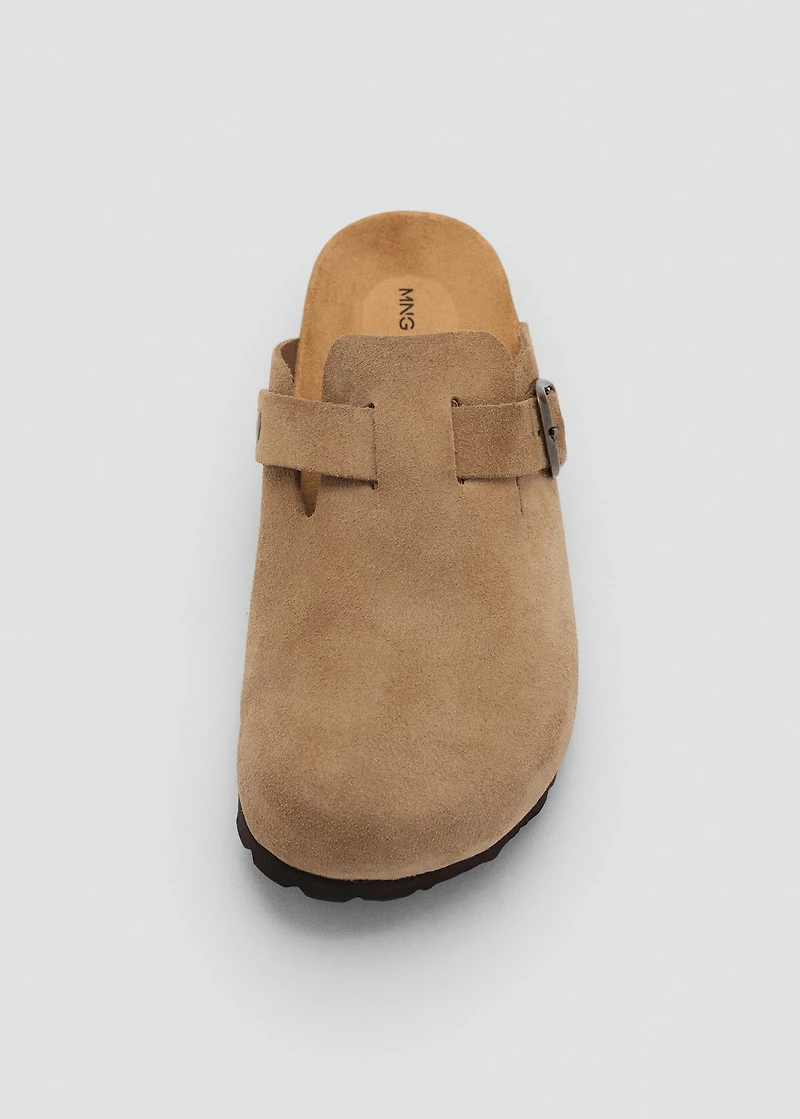 Leather clogs with buckle