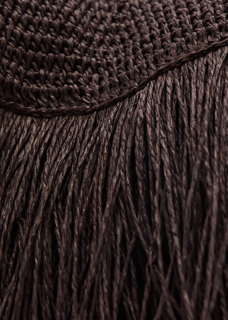 Natural fiber handbag with fringes