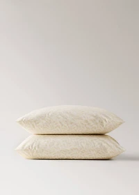 Two 60x60 cm percale cotton pillowcases with leaf pattern