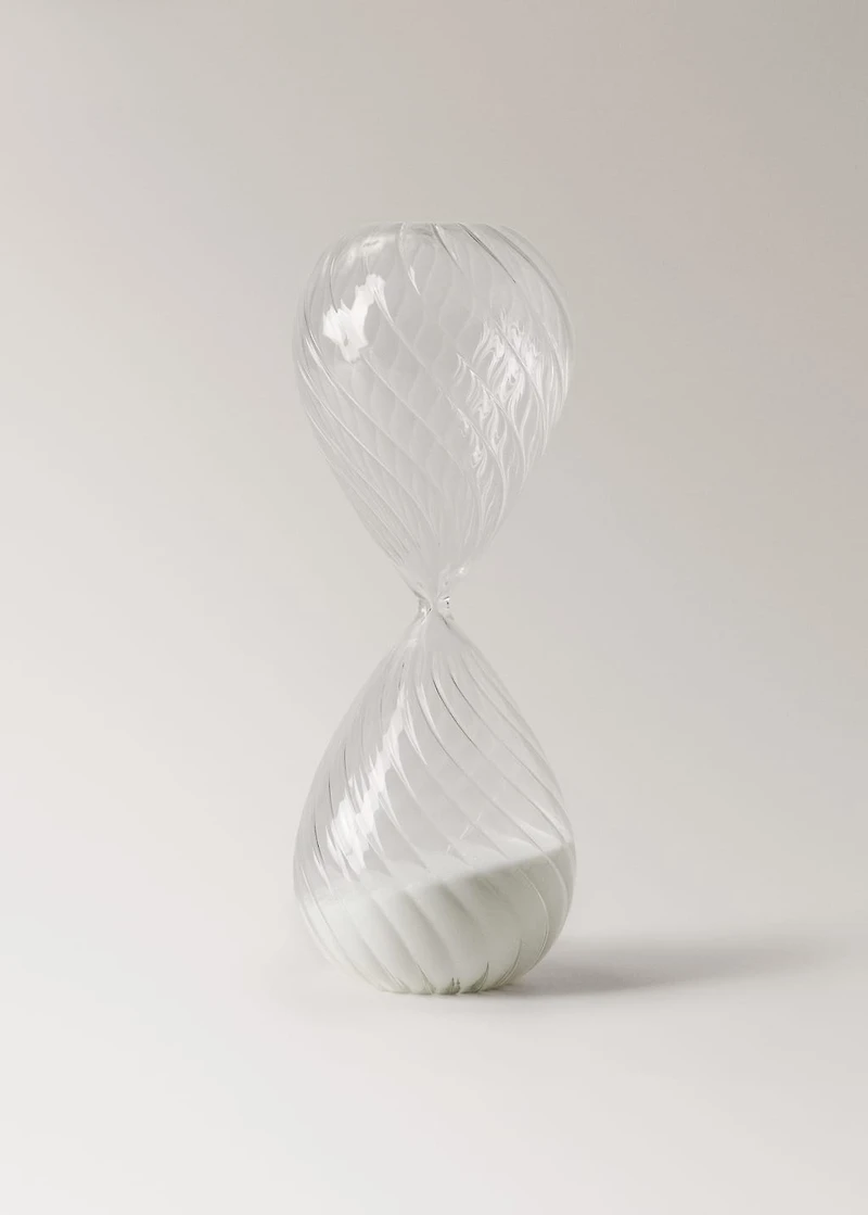 Large spiral hourglass