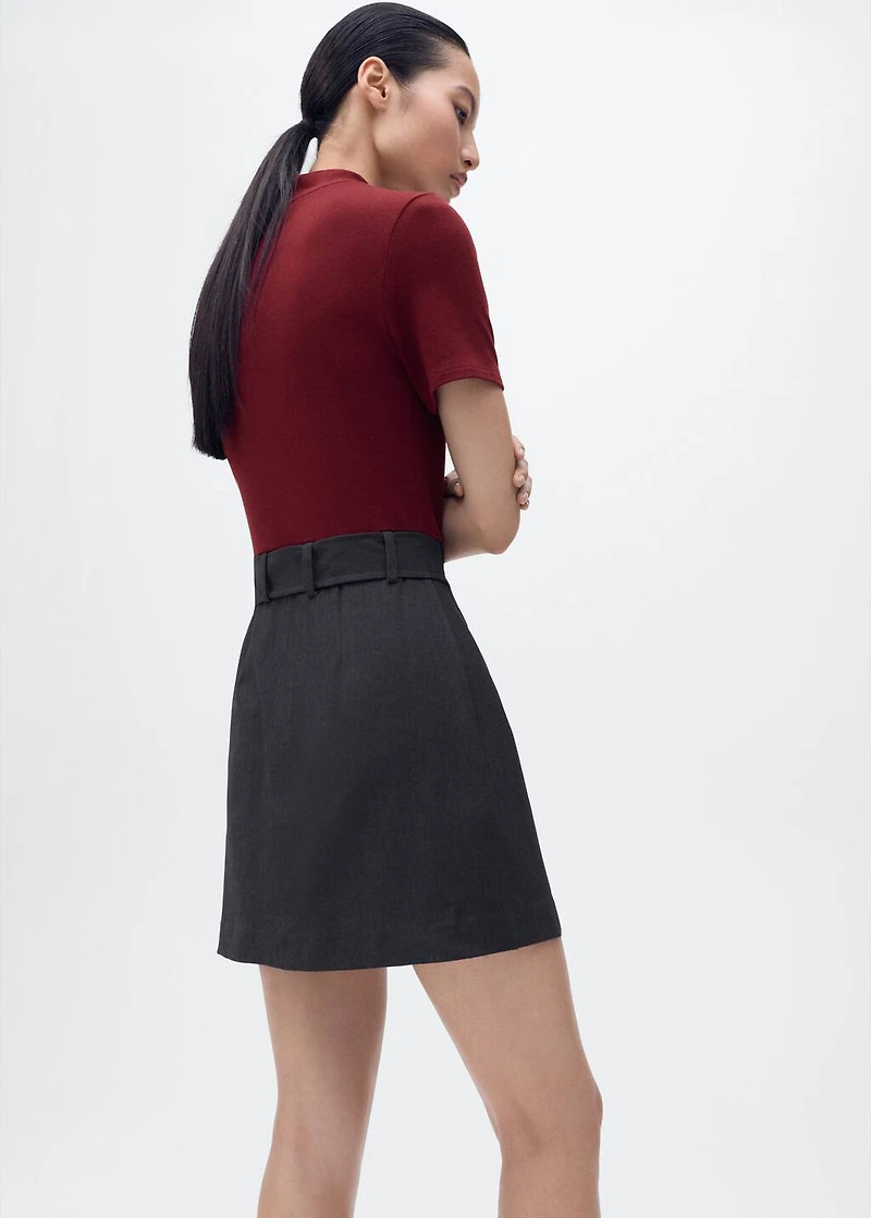 Short dress with belt