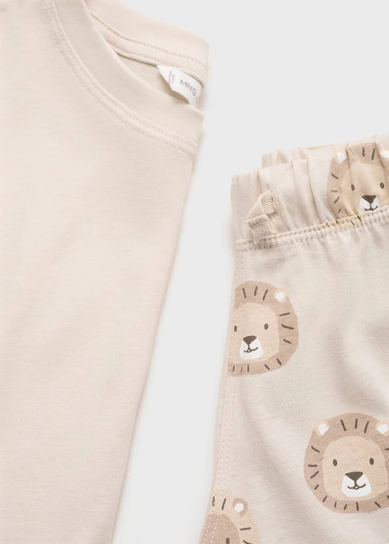 Animal-print pajamas