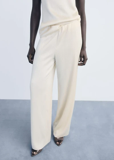 Pleated pants with elastic waist