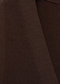 Fine-knit vest