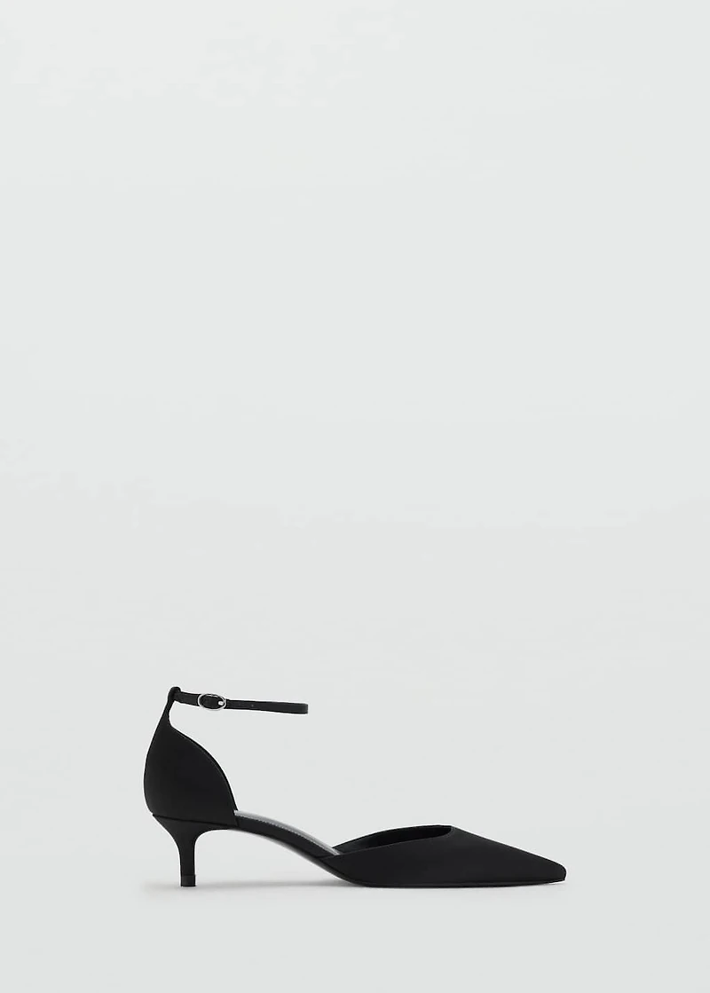 Kitten-heeled shoes with ankle strap