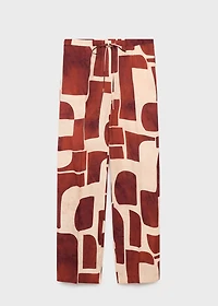 Fluid pants with geometric pattern