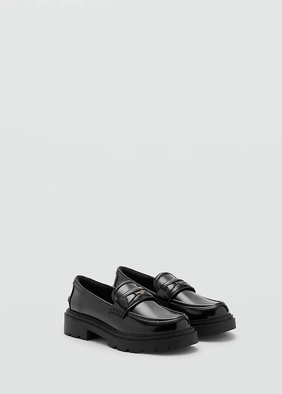 Leather-effect moccasin