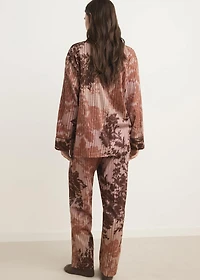 Pajama bottoms with blurred print