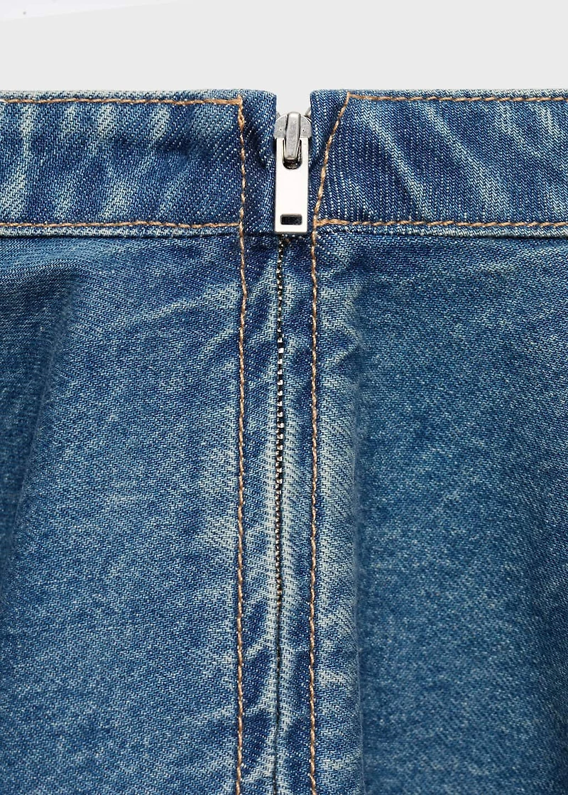Short denim skirt