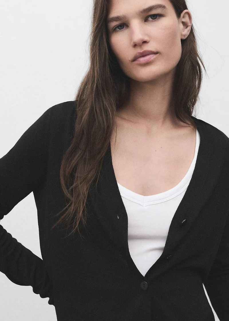V-neck knitted cardigan