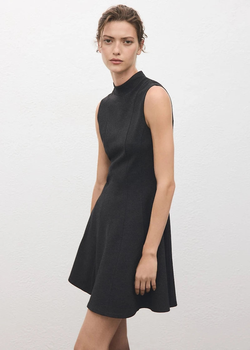 Short seams dress
