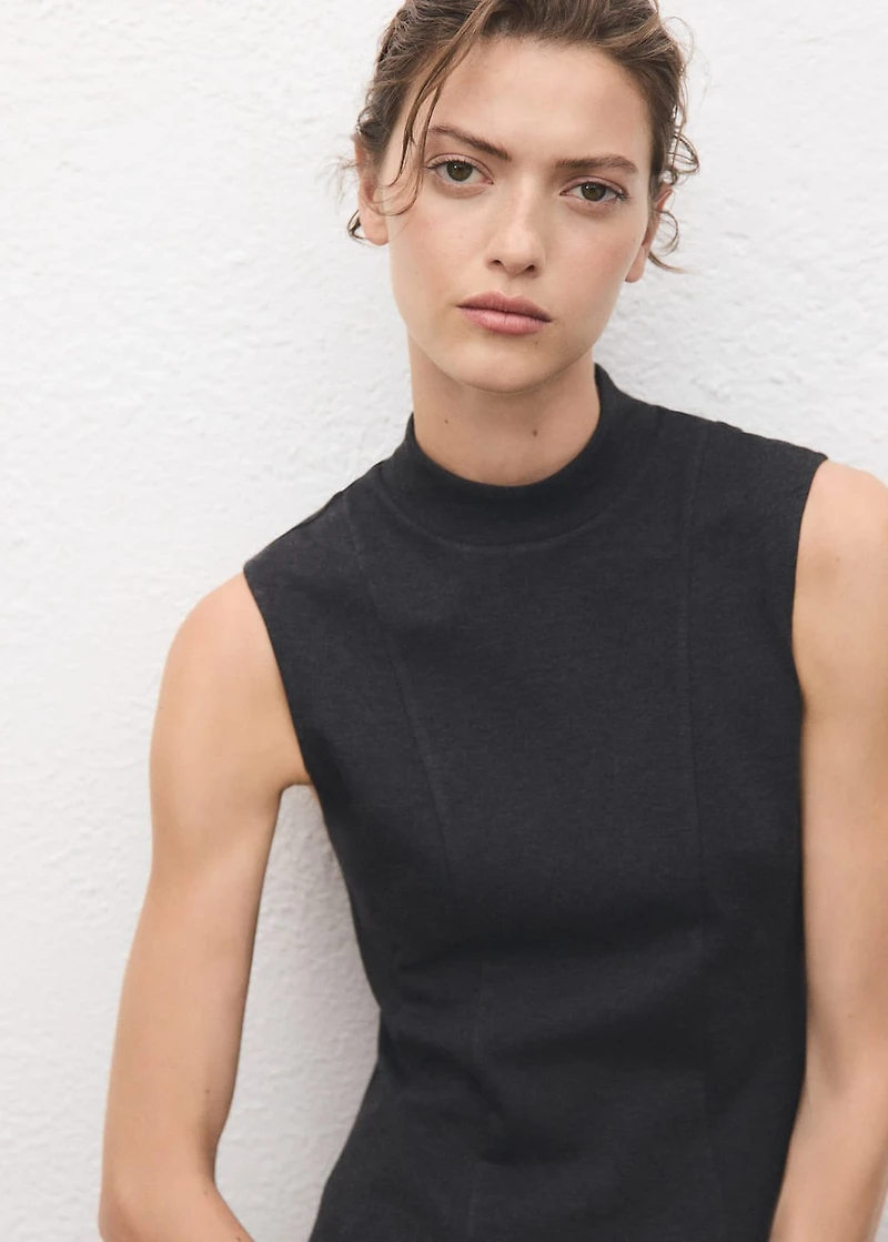 Short seams dress