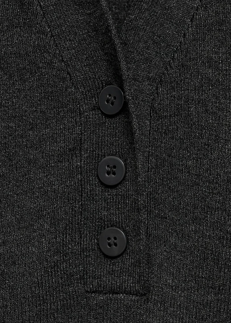 Fine-knit sweater with shirt collar
