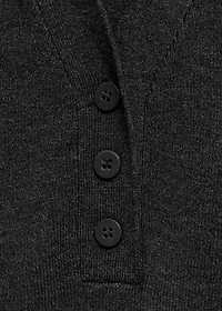 Fine-knit sweater with shirt collar