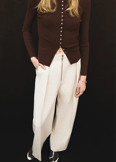 Pleated pants with zipper