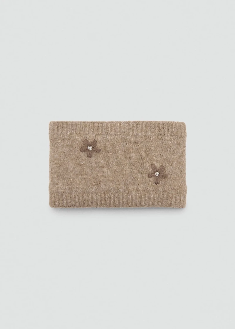 Embroidered knitted scarf
