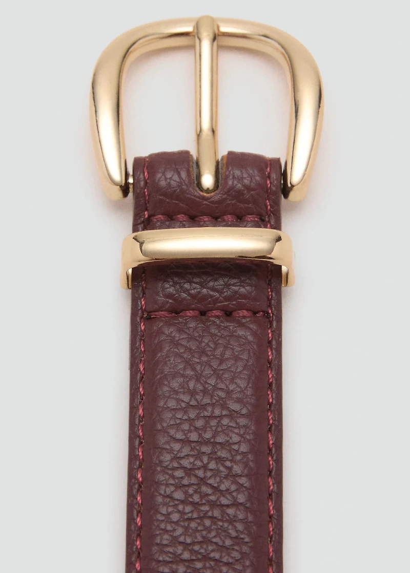 Oval buckle belt